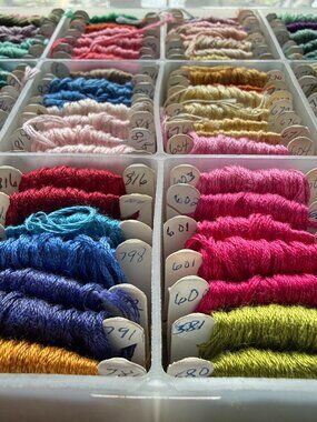 Embroidery Floss Lot 140+ Bobbins w Storage Case Craft Bundle